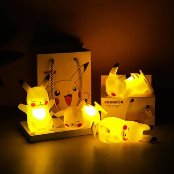 Kawaii Pokemon Pikachu Naktį Šviesos TAKARA TOMY Anime Minkšta Šviesa Miegamojo, Stalo, Lovos LED Kambarį Apdailos Vaikų Žaislas GI